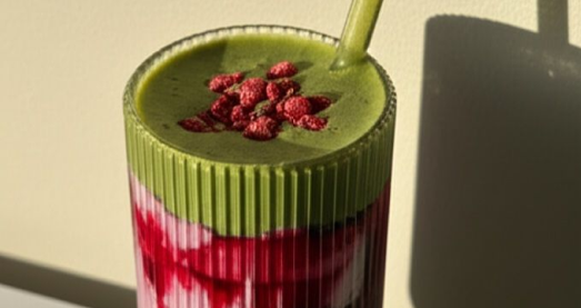 matcha rose et vert fruit rouge